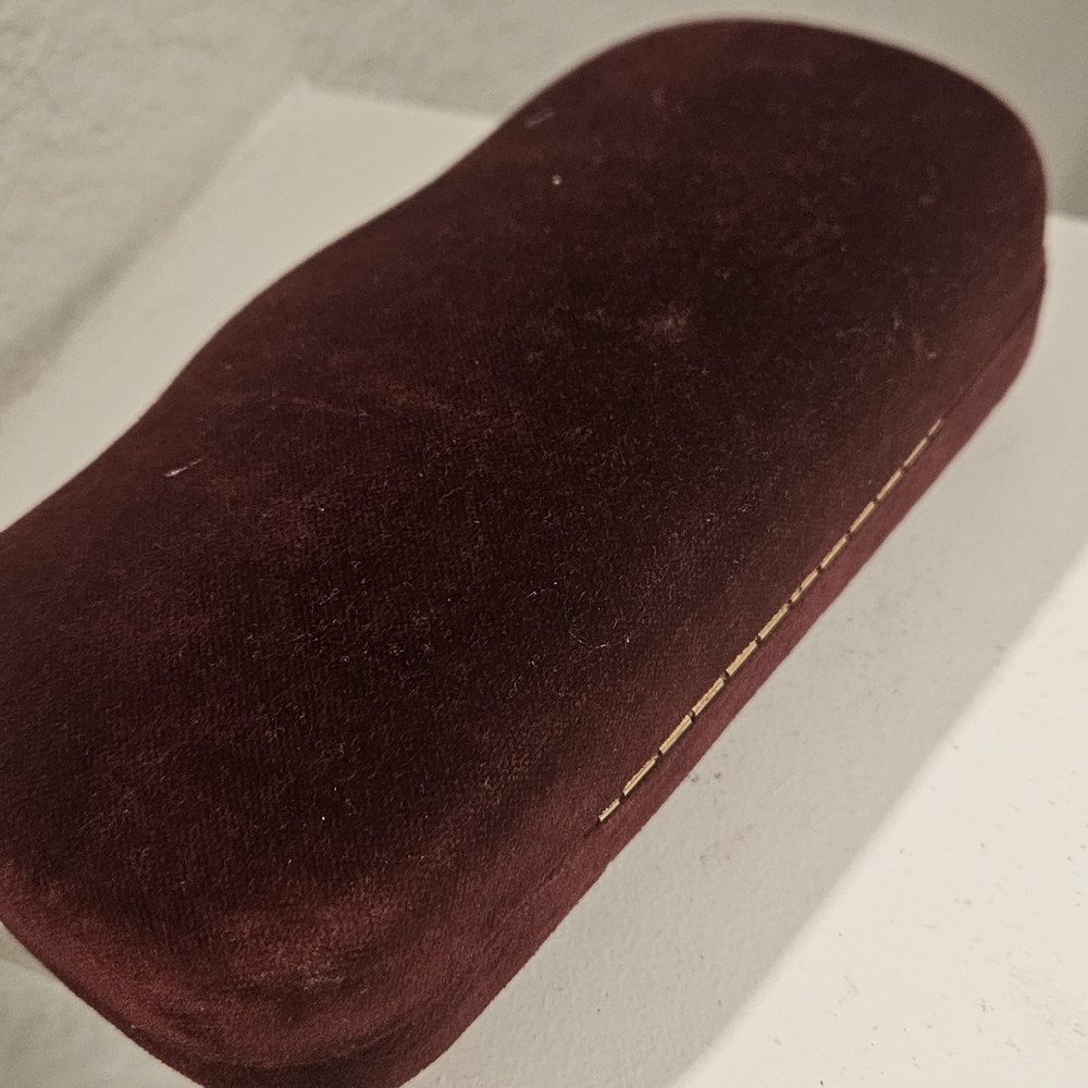 Gucci Sunglasses Case - Brown and Tan - Picture 2 of 4
